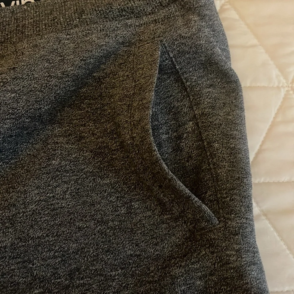 Calvin Klein Sweatpants - Picture 9 of 11